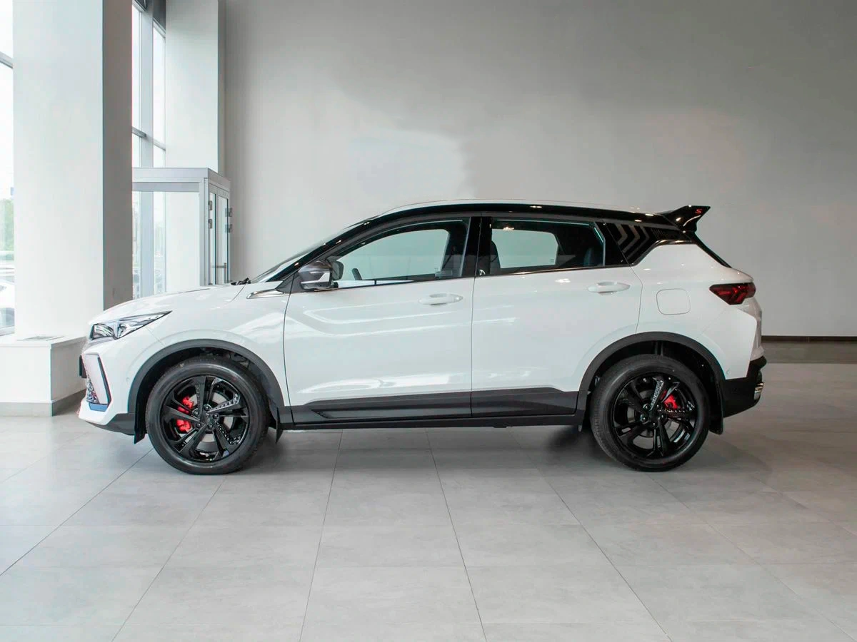 Geely Coolray Новый