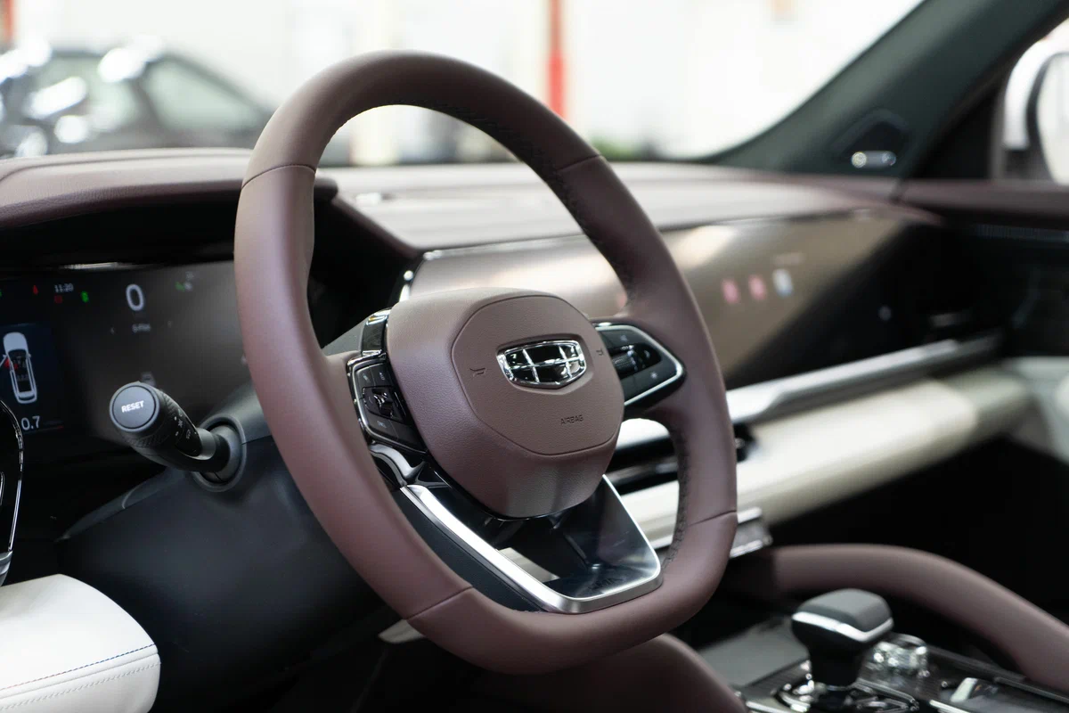 Geely Monjaro I