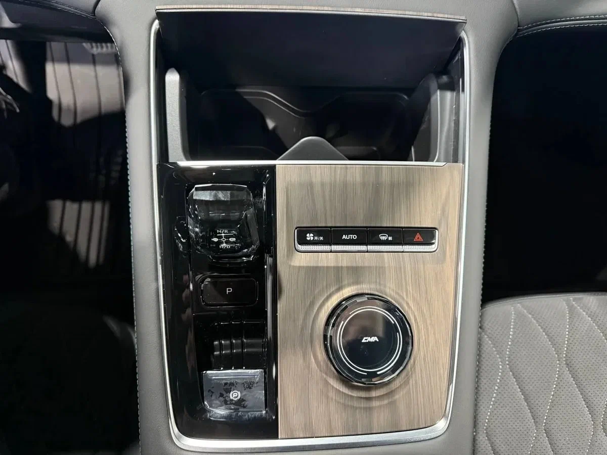 Geely Monjaro Новый