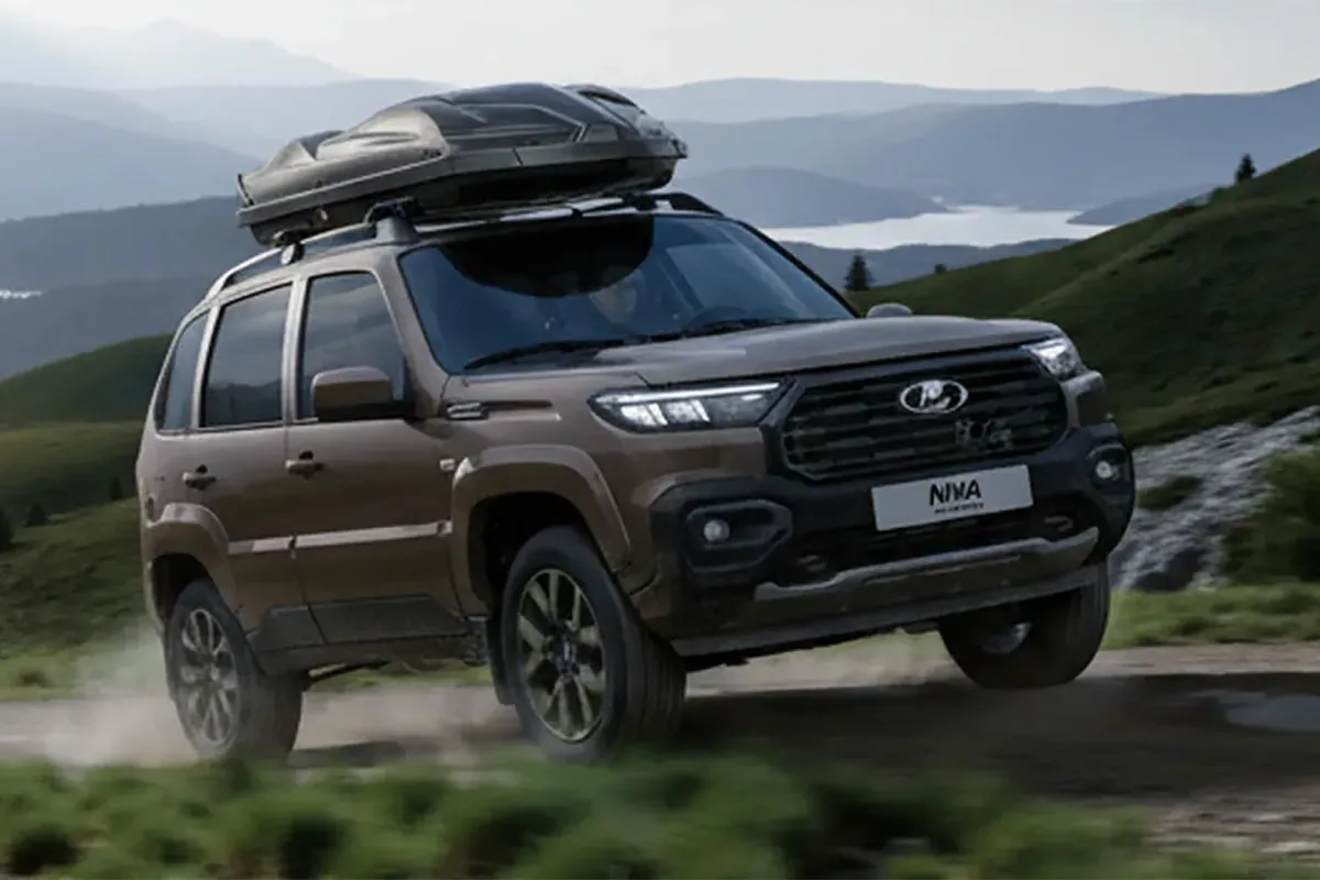 Lada Niva Travel