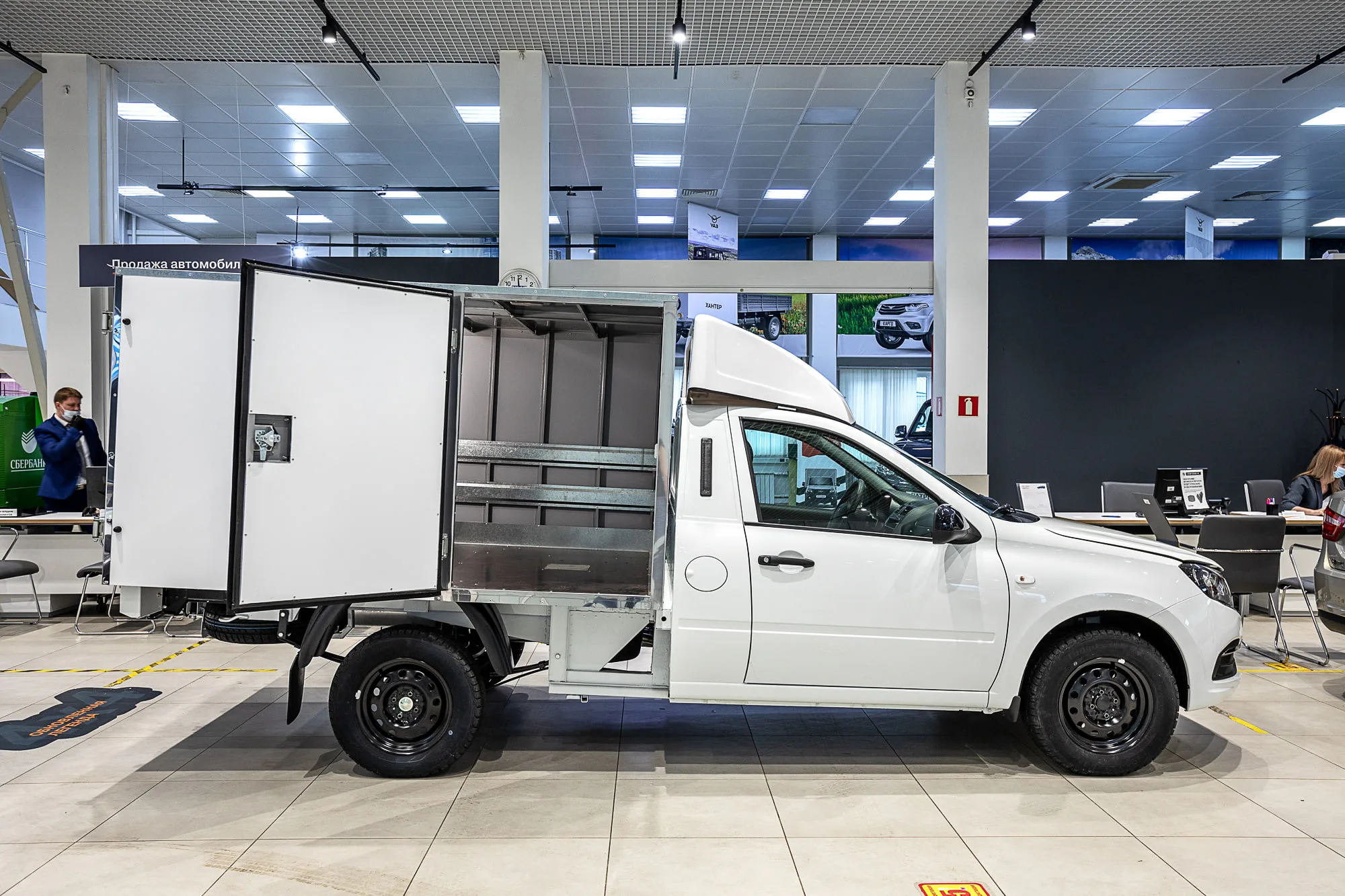 Lada Вис 23490 Промтоварный