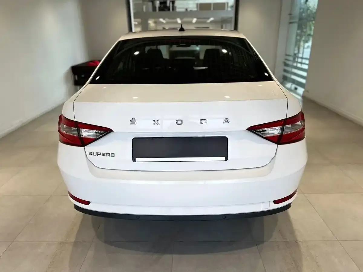 Skoda Superb Combi