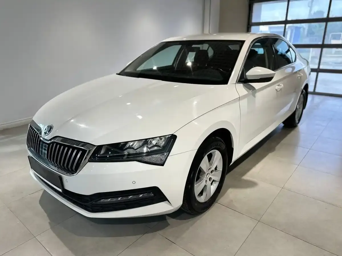 Skoda Superb Combi